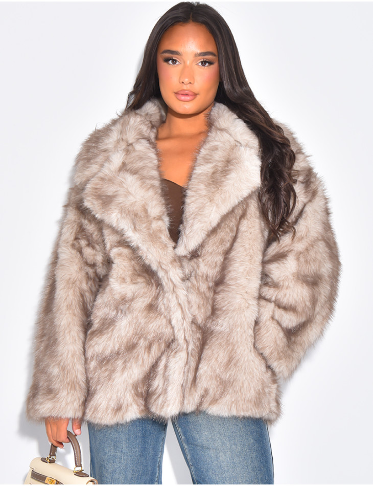 Manteau mi long en fausse fourrure