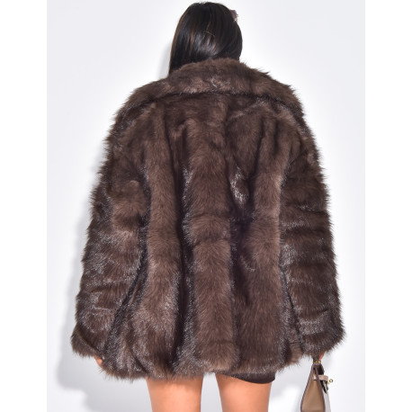 Manteau mi long en fausse fourrure