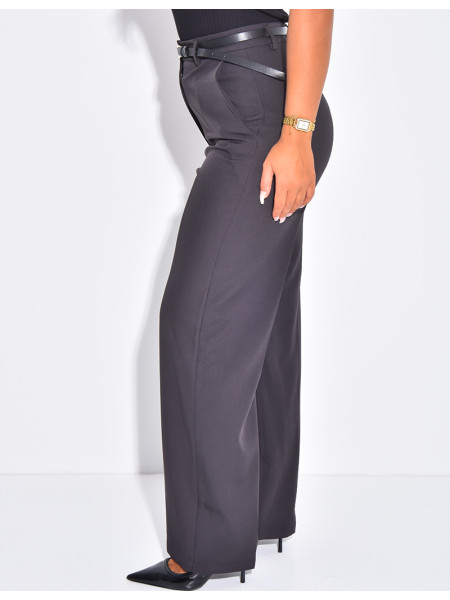 Gerade geschnittene Anzughose mit Gürtel