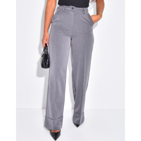 High-waisted tailored trousers with turn-ups