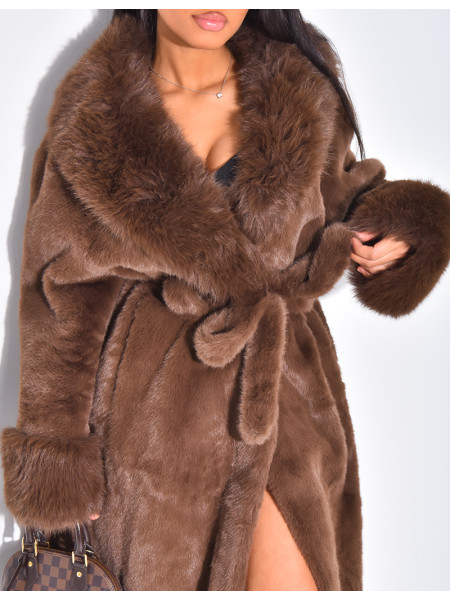 Manteau en fausse fourrure à ceinture