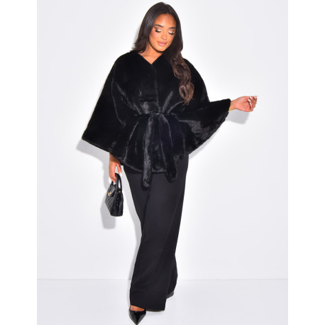 Kurzer Cape aus Kunstfell zum Binden