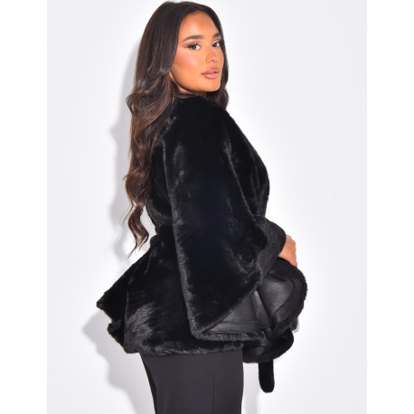 Kurzer Cape aus Kunstfell zum Binden