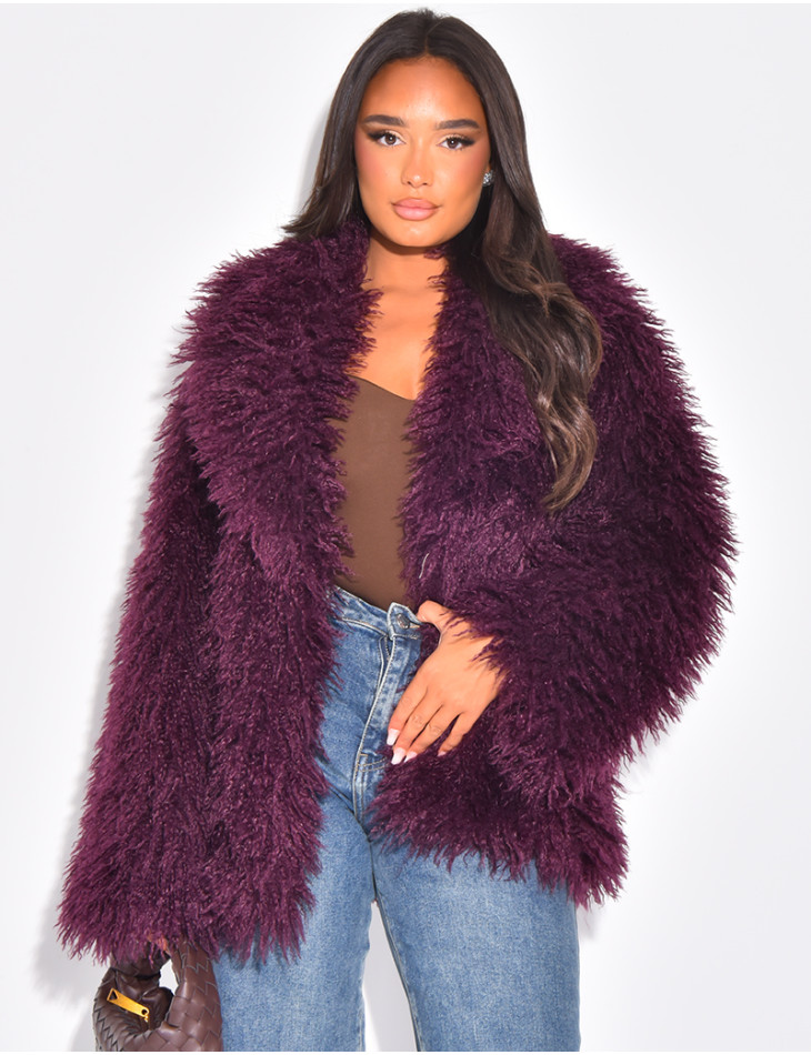 Mid-length coat with fluffy fur