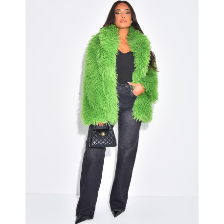 Mid-length coat with fluffy fur
