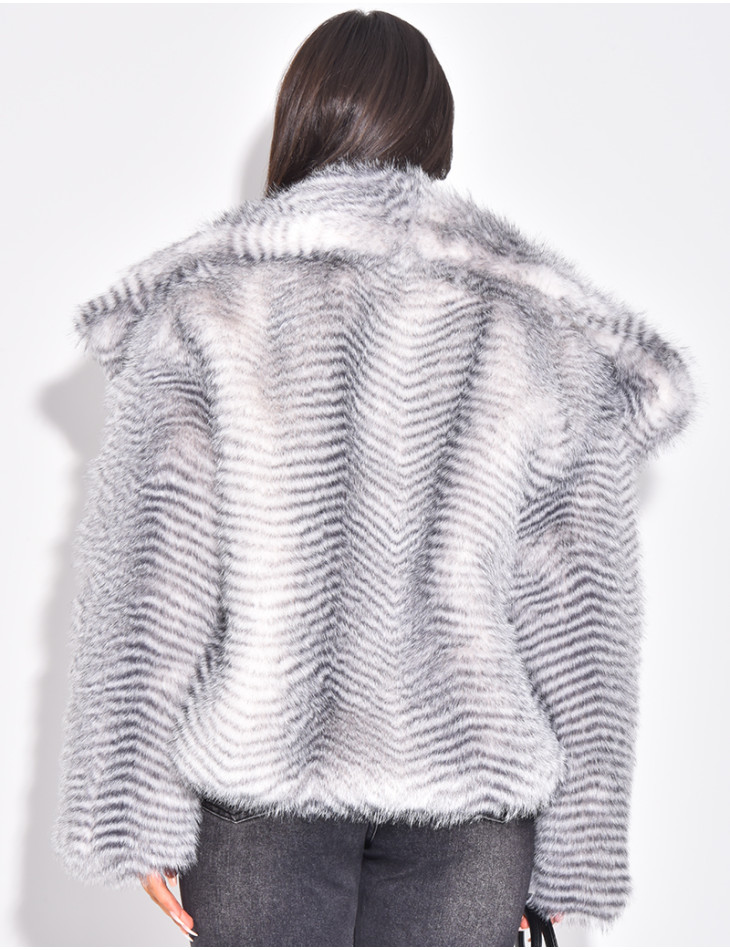 Dickes Premium-Kunstfell mit kontrastierenden Reflexen