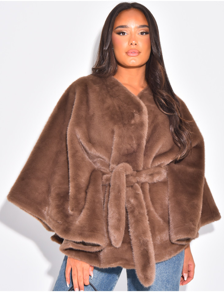 Cape courte en fausse fourrure à nouer