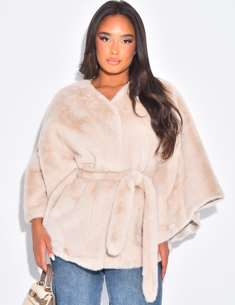 Cape courte en fausse...