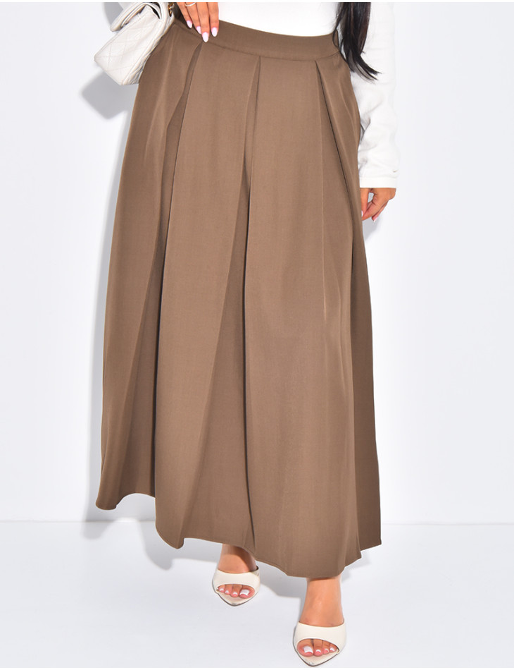 High-waisted long skirt with darts