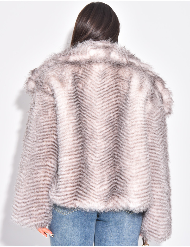 Dickes Premium-Kunstfell mit kontrastierenden Reflexen