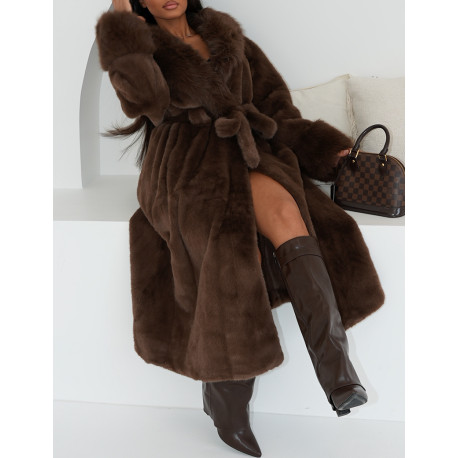 Manteau en fausse fourrure à ceinture