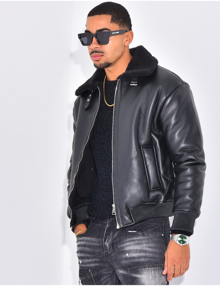 Veste en similicuir avec fourrure au col
