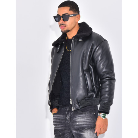 Veste en similicuir avec fourrure au col
