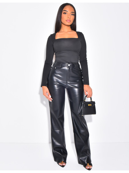 Pantalon coupe droite en similicuir
