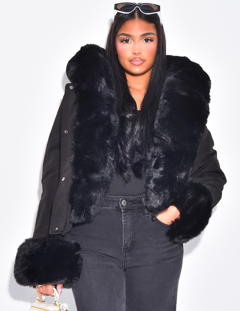 Doudoune courte à fourrure...