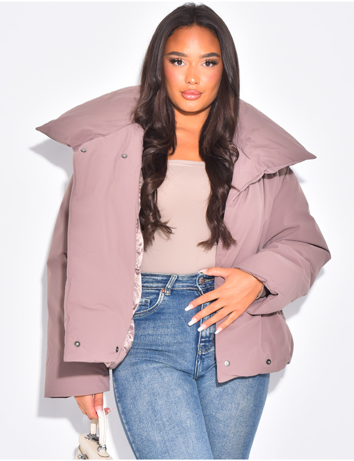 Oversized, enveloping down jacket with wide collar