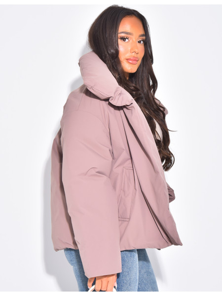 Oversized, enveloping down jacket with wide collar