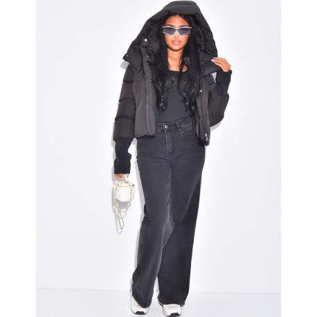 Short, oversized quilted puffer jacket with ribbed cuffs