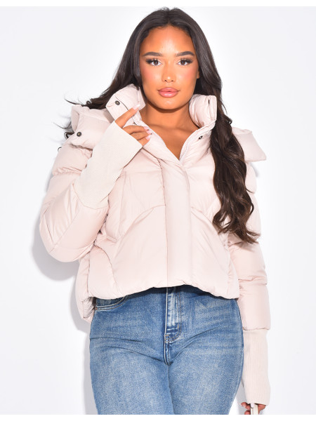 Short, oversized quilted puffer jacket with ribbed cuffs
