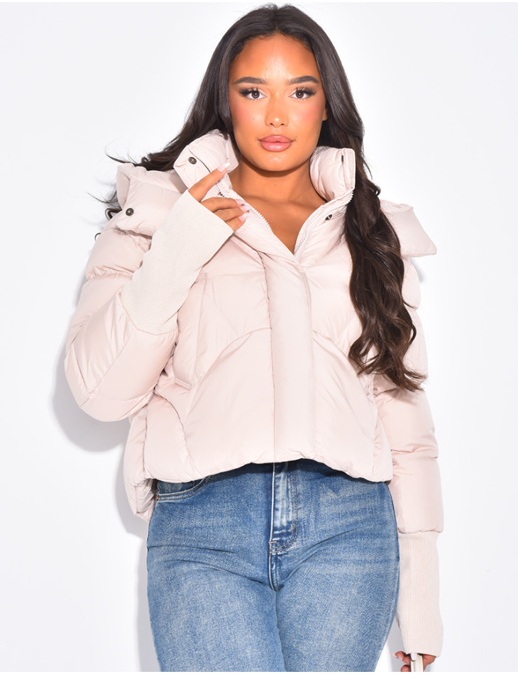 Short, oversized quilted puffer jacket with ribbed cuffs