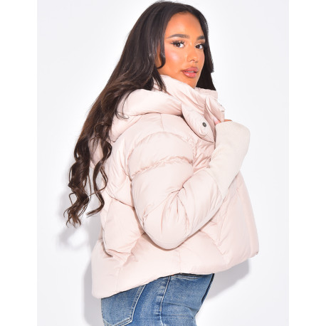 Short, oversized quilted puffer jacket with ribbed cuffs