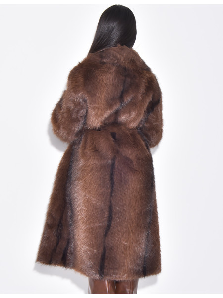 Manteau long en fausse fourrure à ceinture