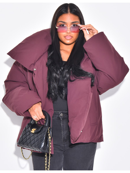 Oversized, enveloping down jacket with wide collar