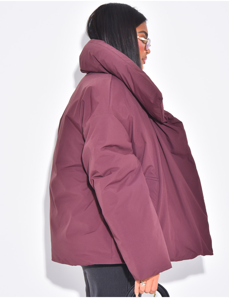 Oversized, enveloping down jacket with wide collar