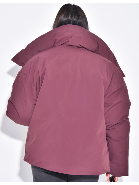 Oversized, enveloping down jacket with wide collar