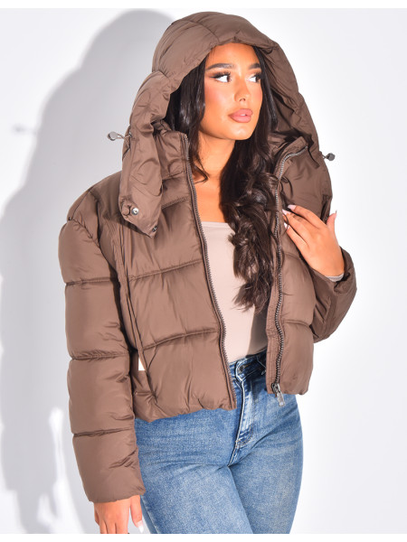Short quilted hooded jacket