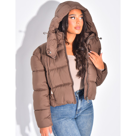 Short quilted hooded jacket