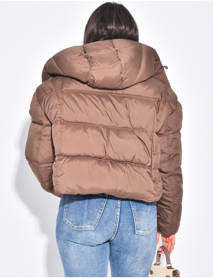 Short quilted hooded jacket