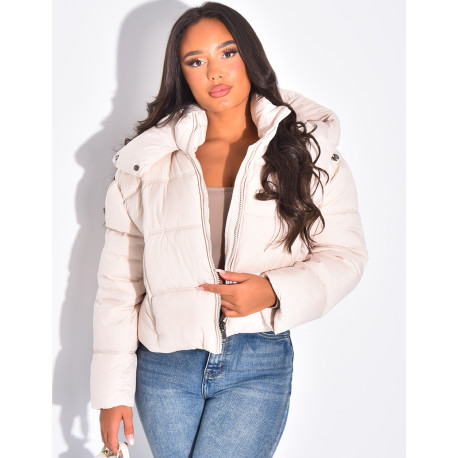 Short quilted hooded jacket