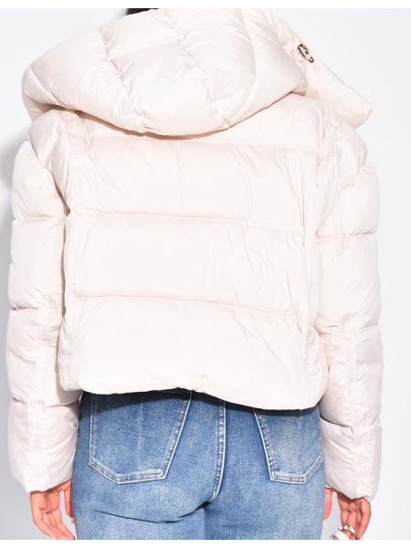 Short quilted hooded jacket