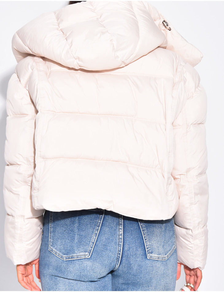 Short quilted hooded jacket