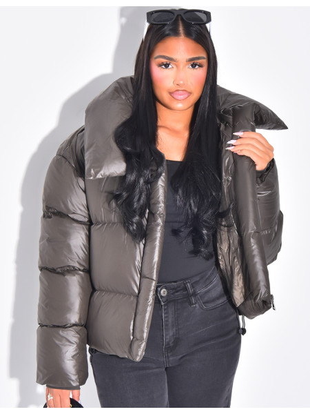 Short quilted down jacket