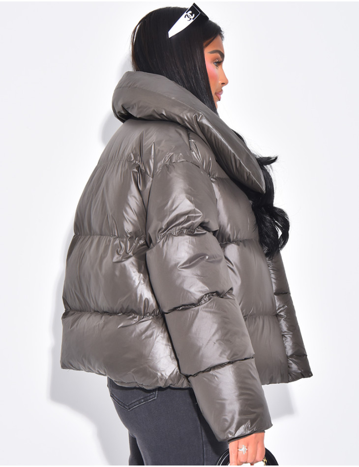 Short quilted down jacket