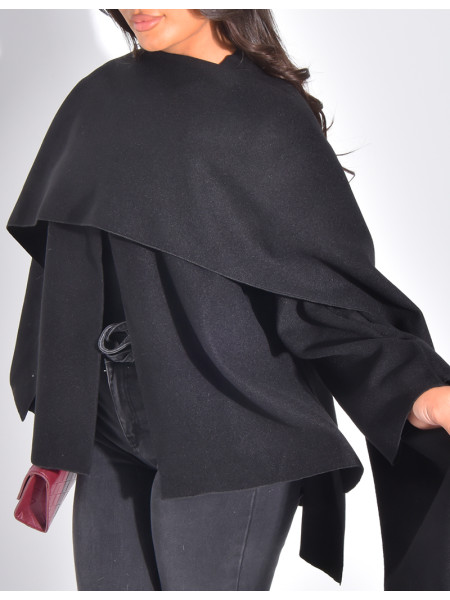 Short felt jacket with cape
