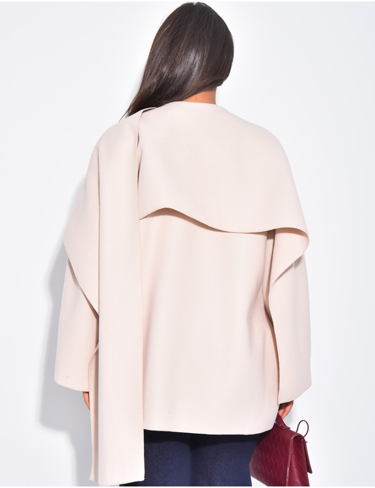 Veste courte en feutrine avec cape