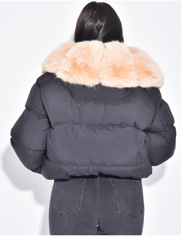 Short bomber-style quilted jacket with fur trim