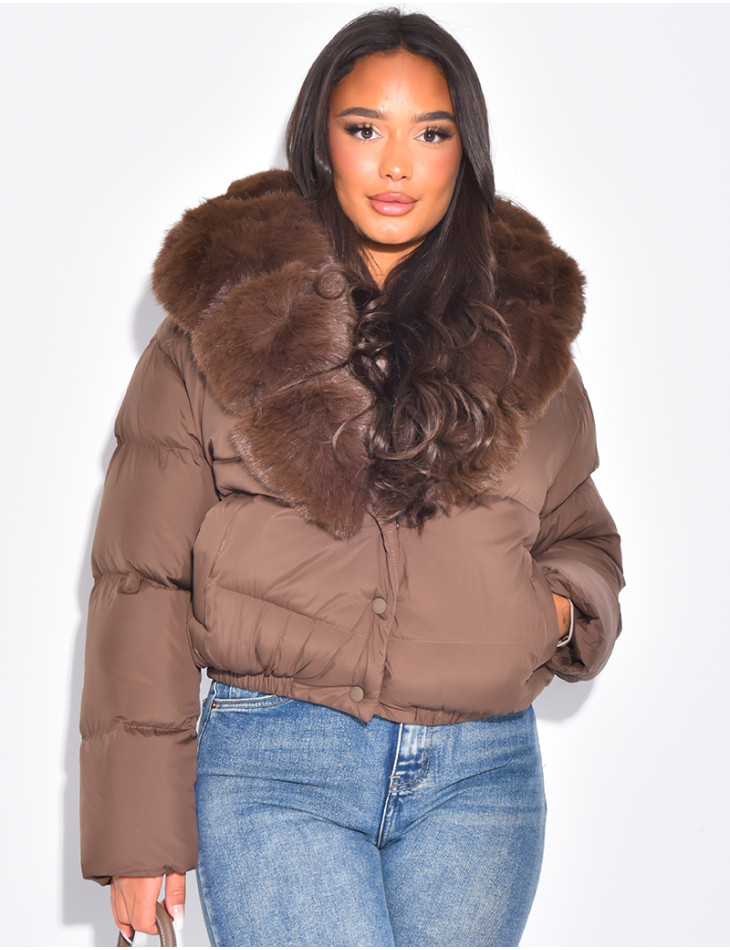 Short bomber-style quilted jacket with fur trim
