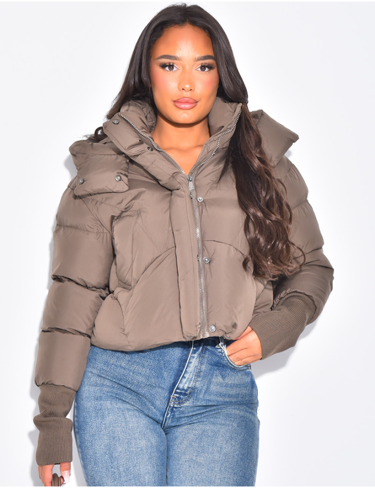 Short, oversized quilted puffer jacket with ribbed cuffs