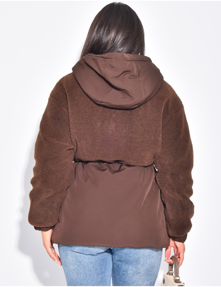 Parka-artige Daunenjacke aus Lammfell