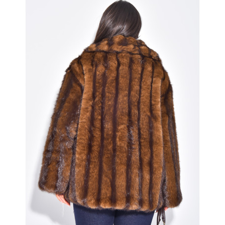 Manteau mi-long en fausse fourrure