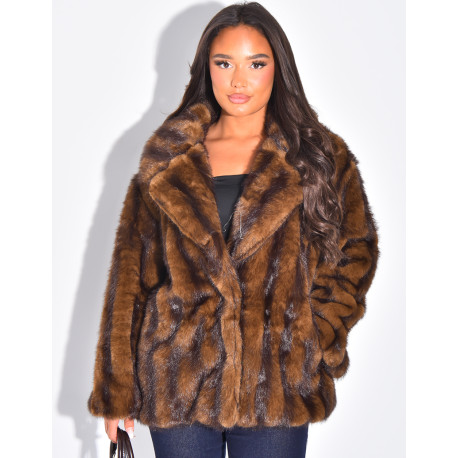 Manteau mi-long en fausse fourrure