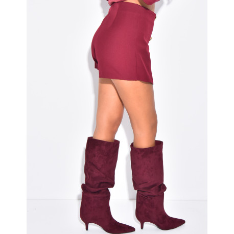 Jupe short taille haute à boutons dorés