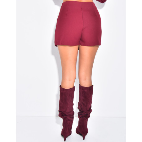 Jupe short taille haute à boutons dorés