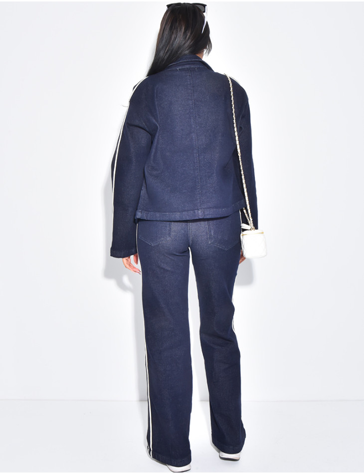 Ensemble veste courte et jeans taille haute à bandes contrastantes