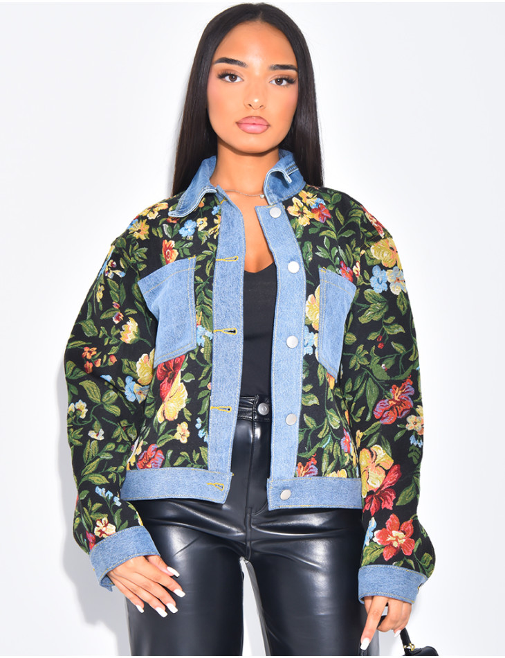 Jeansjacke mit floralen Einsätzen