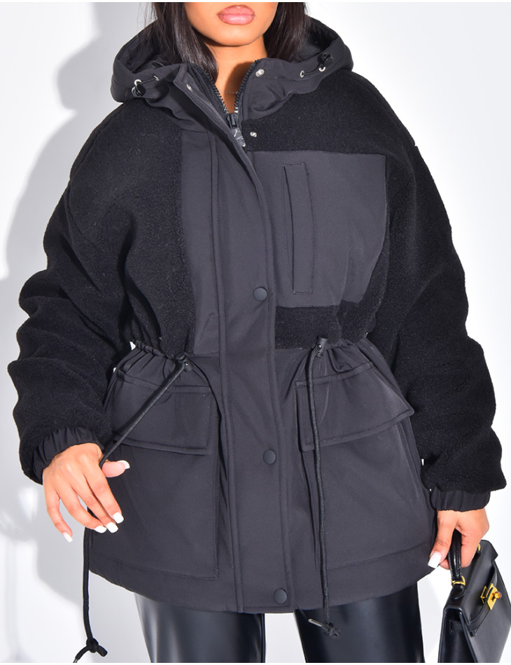 Parka-artige Daunenjacke aus Lammfell